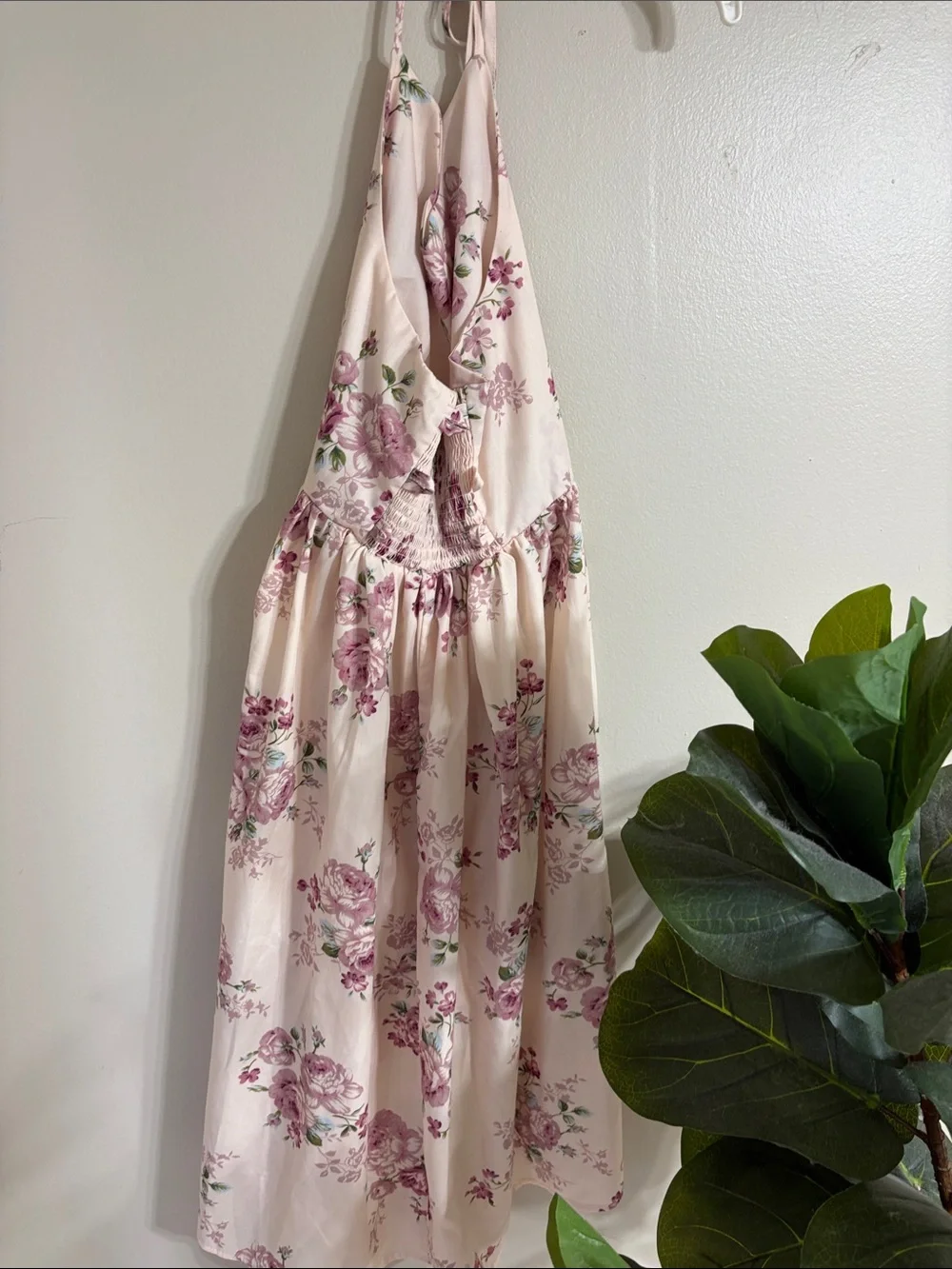 SHEIN Pink Floral Halter Casual Dress